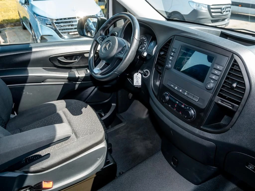 Mercedes-Benz-Vito 114-image-8