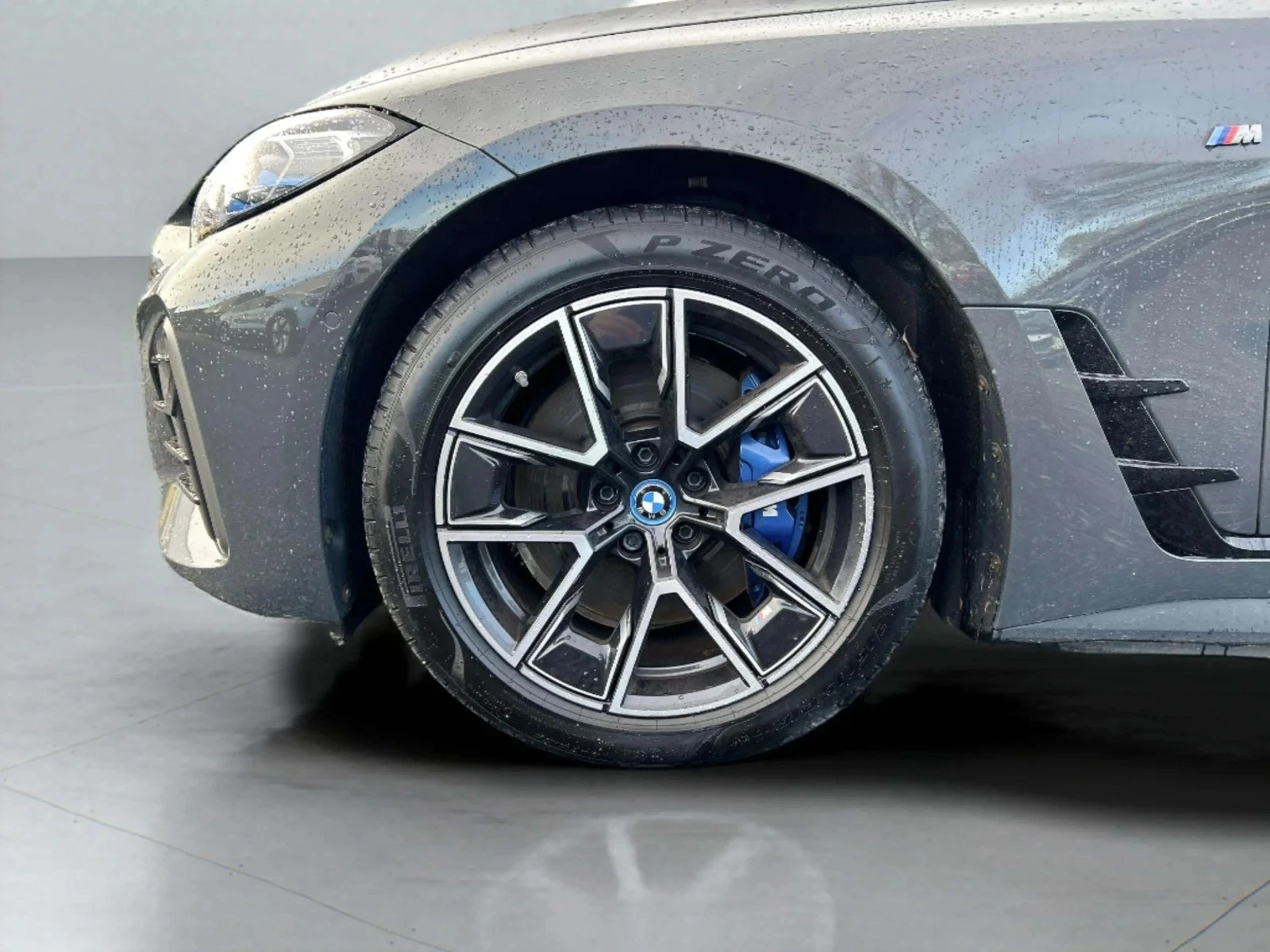 BMW-i4-image-9