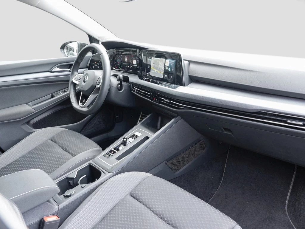 Volkswagen Golf VIII 1.5 eTSI DSG Active Navi/RFK/LED