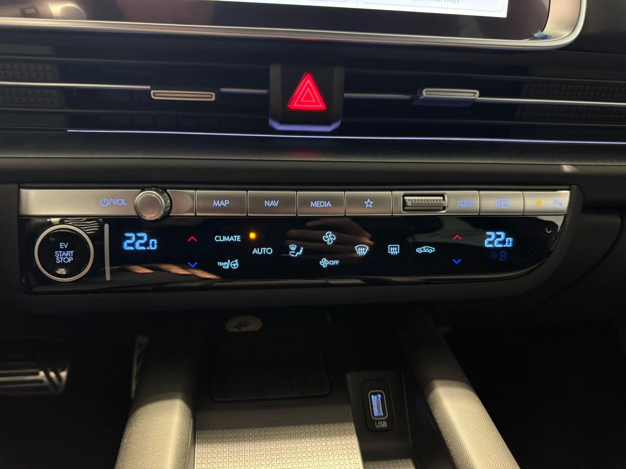 Hyundai-IONIQ 6-image-13