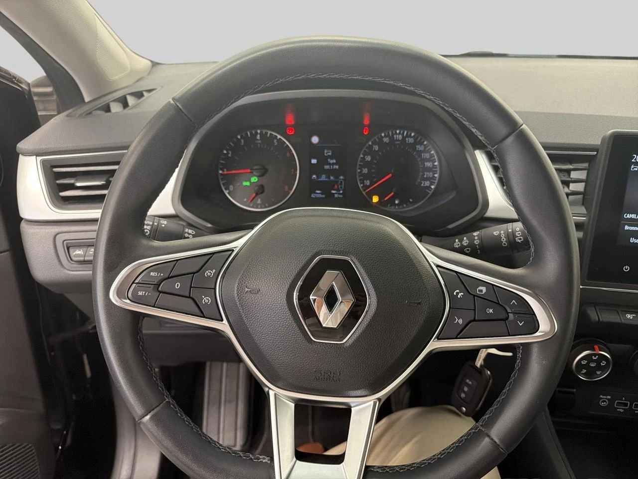 Renault-Captur-image-9