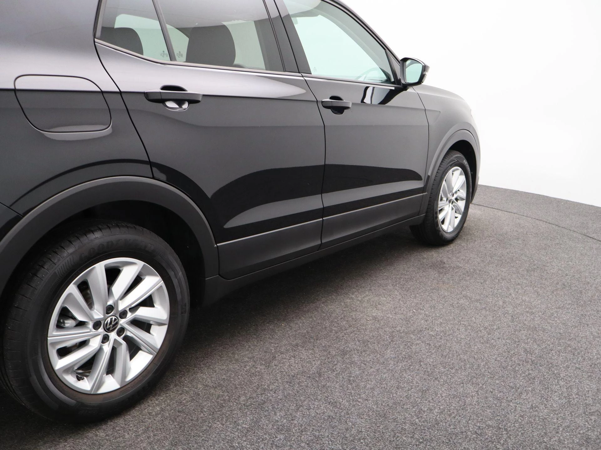 Volkswagen-T-Cross-image-37