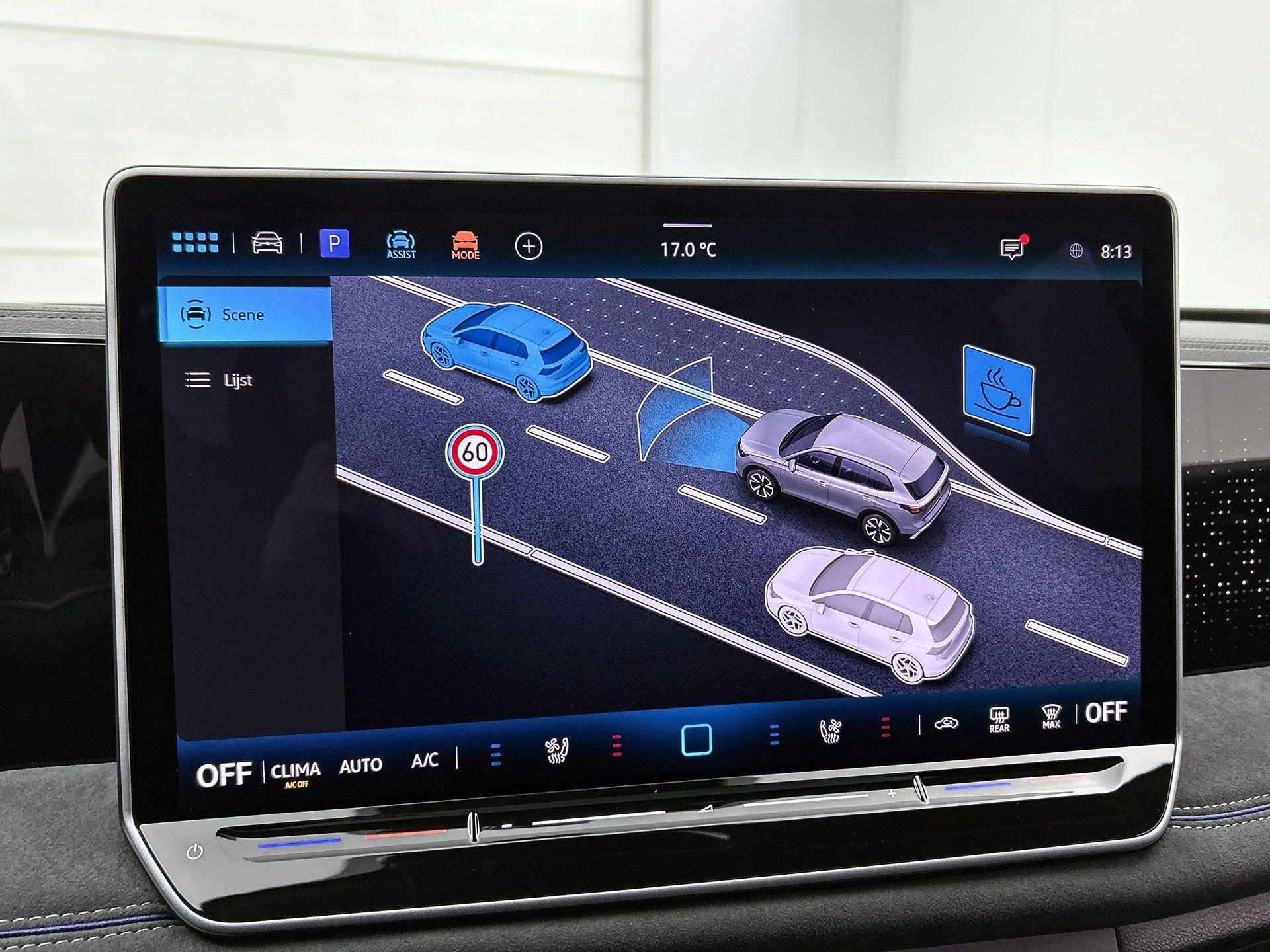 Volkswagen-Tiguan-image-11