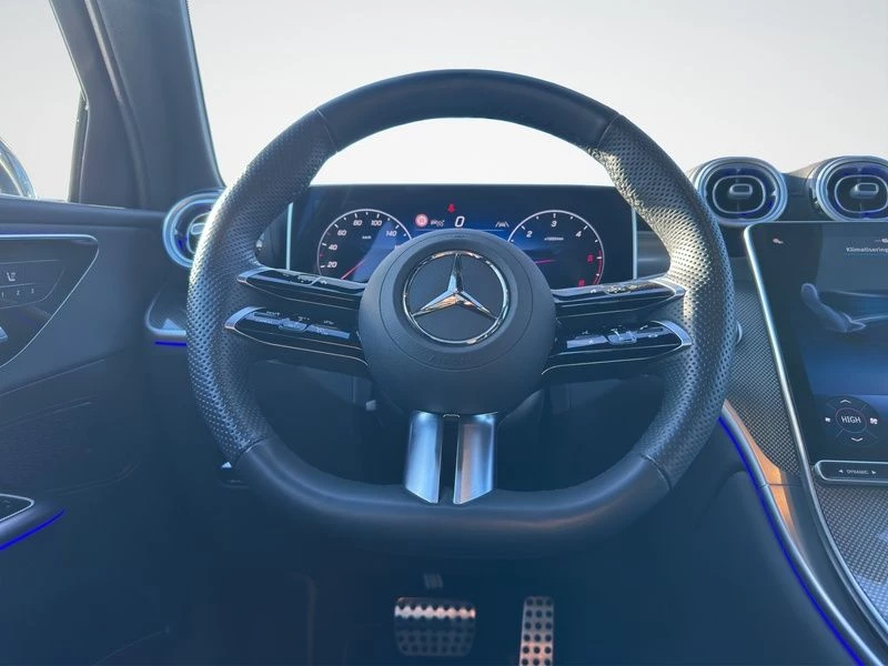 Mercedes-Benz-GLC-image-12