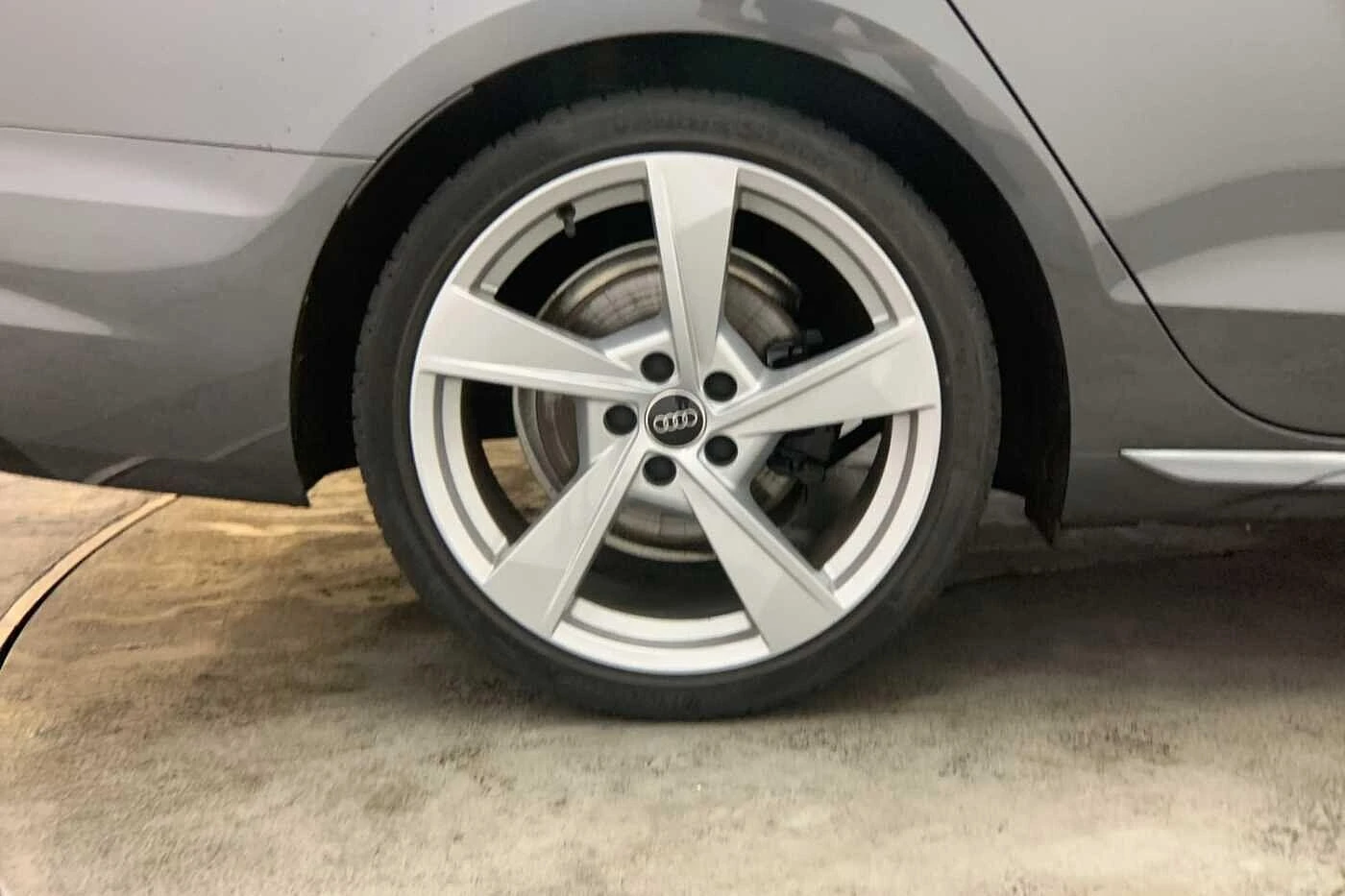 Audi-A4-image-4