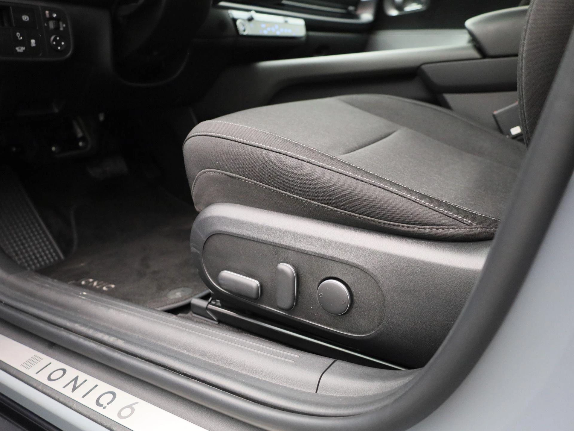 Hyundai-IONIQ 6-image-30