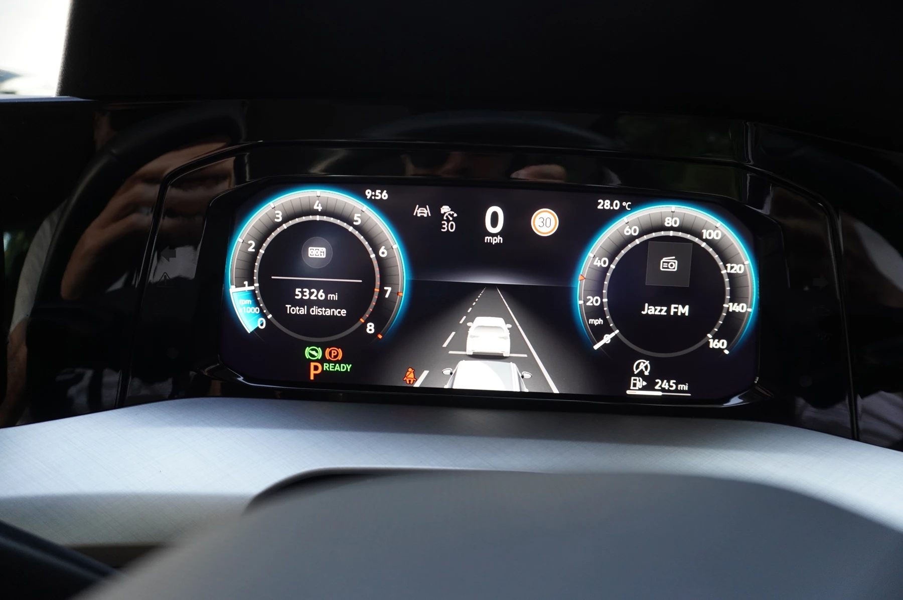 Volkswagen-Golf-image-8