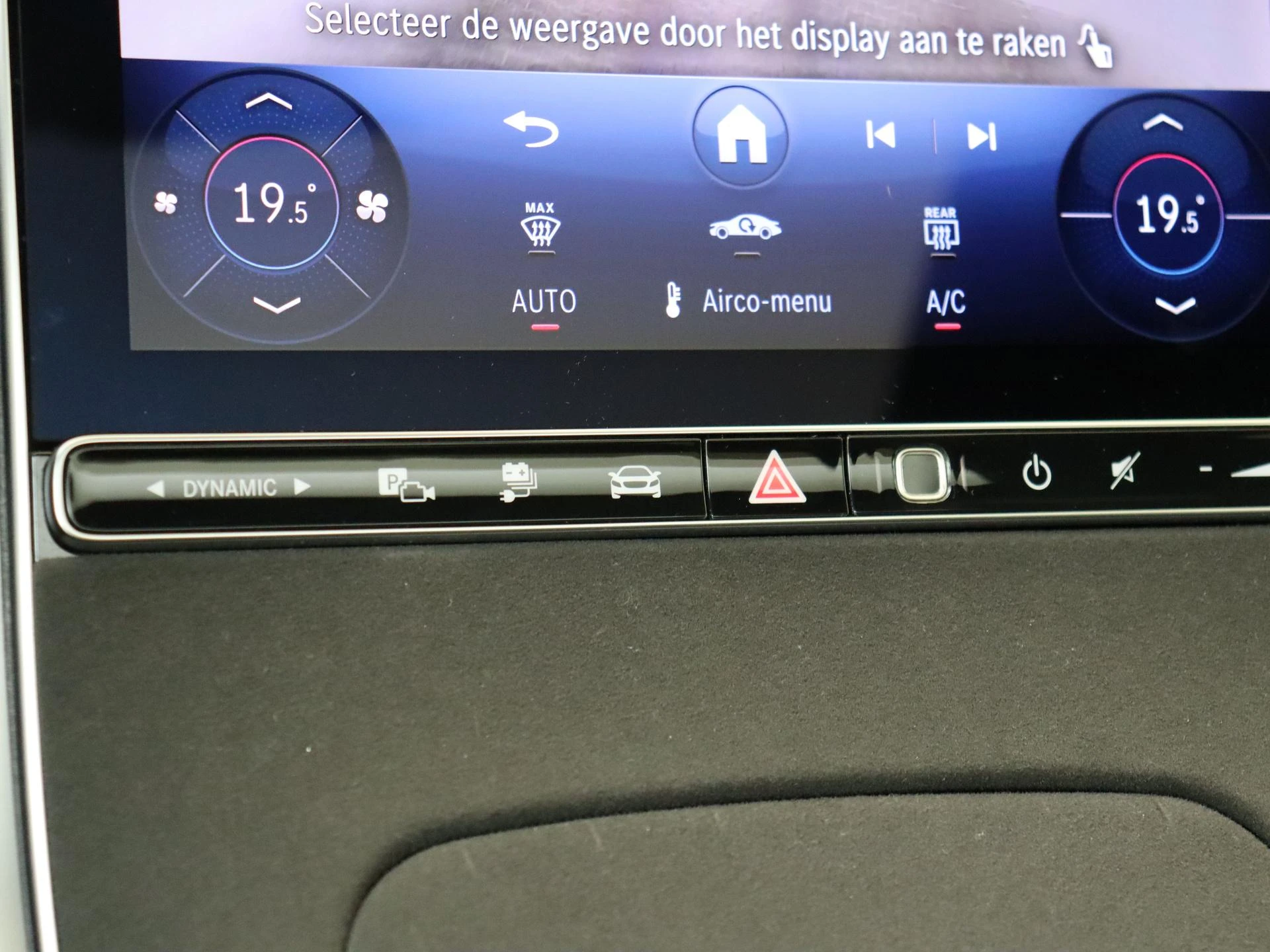 Mercedes-Benz-C-Klasse-image-20