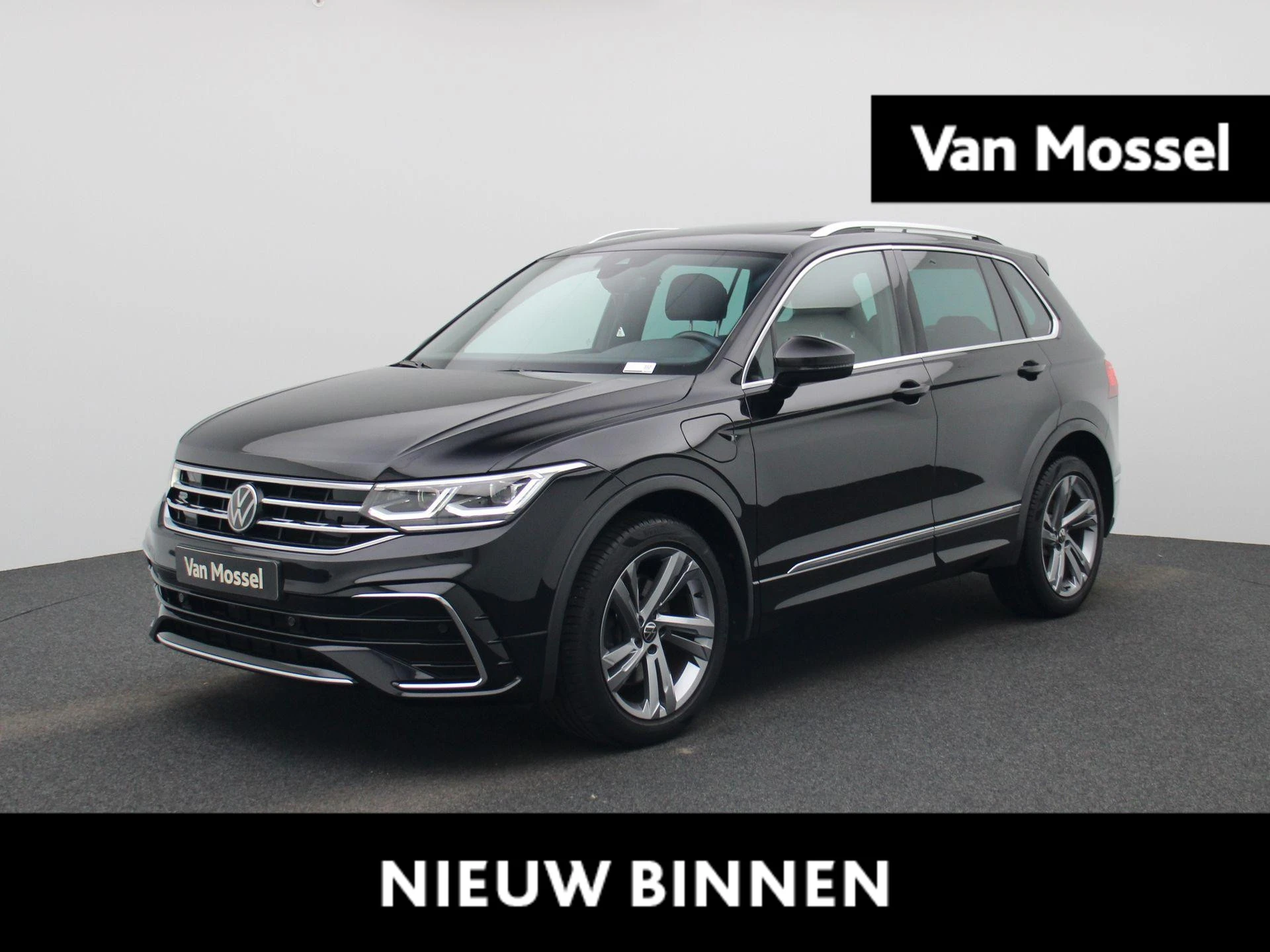 Volkswagen-Tiguan-image-0