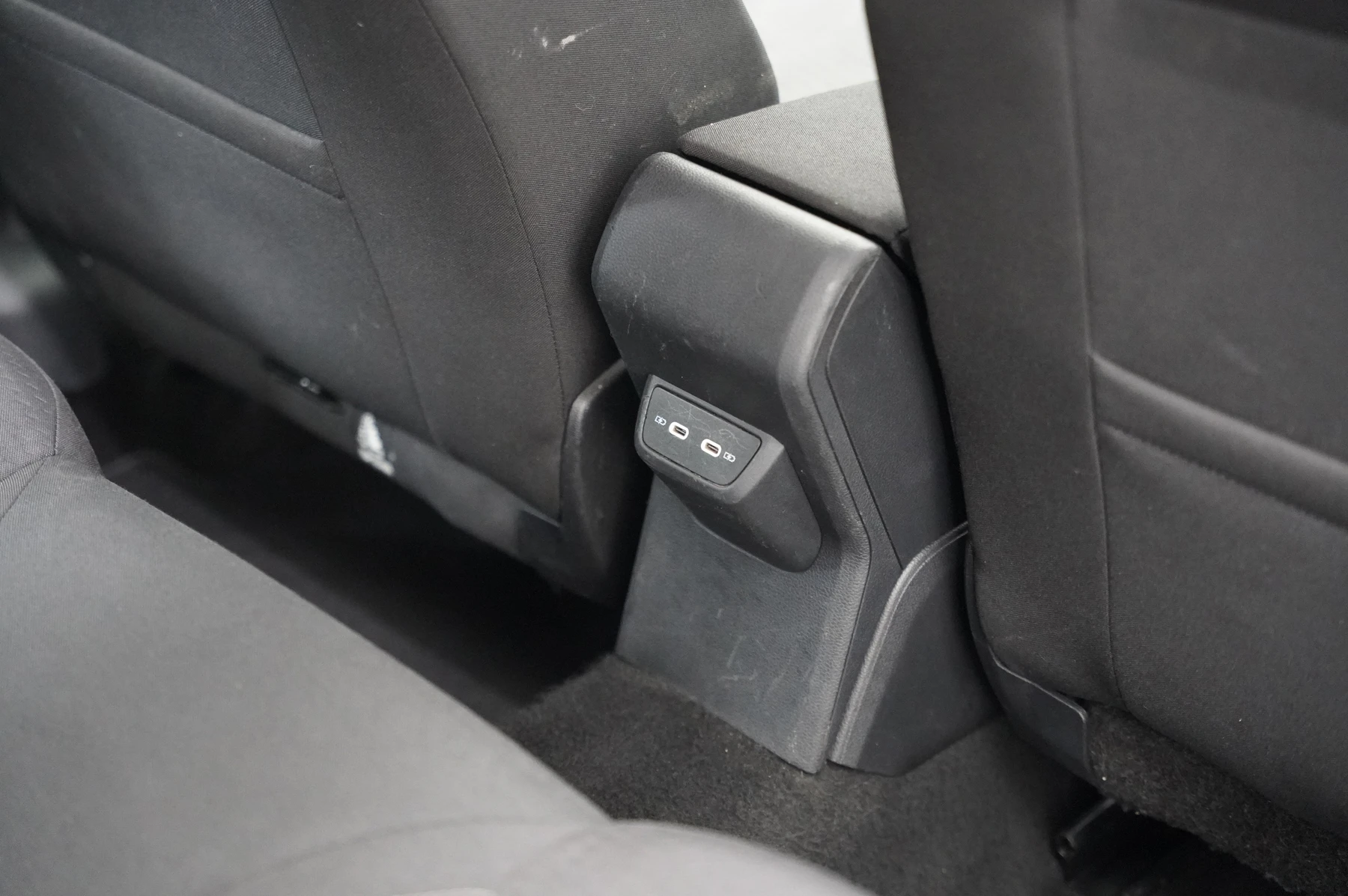 Volkswagen-Taigo-image-10