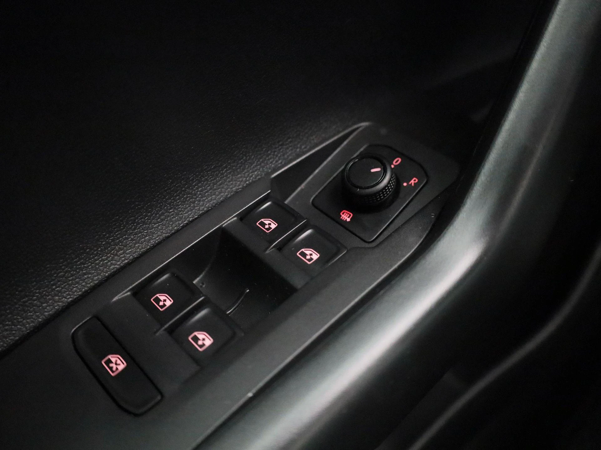 Volkswagen-Polo-image-19