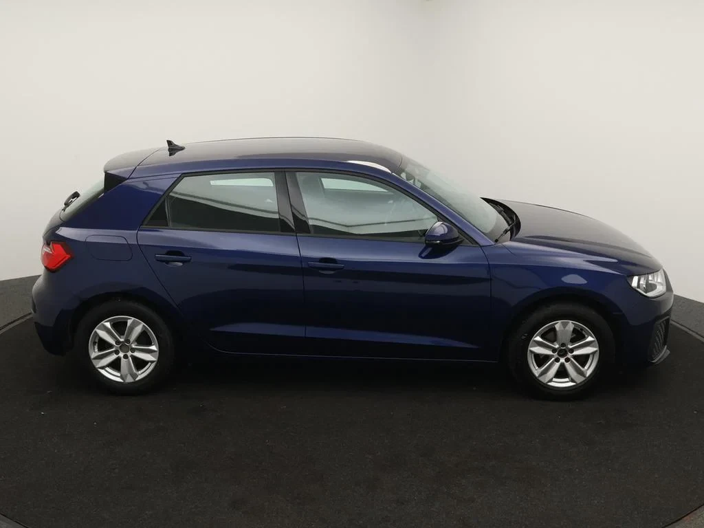 Audi-A1 Sportback-image-3