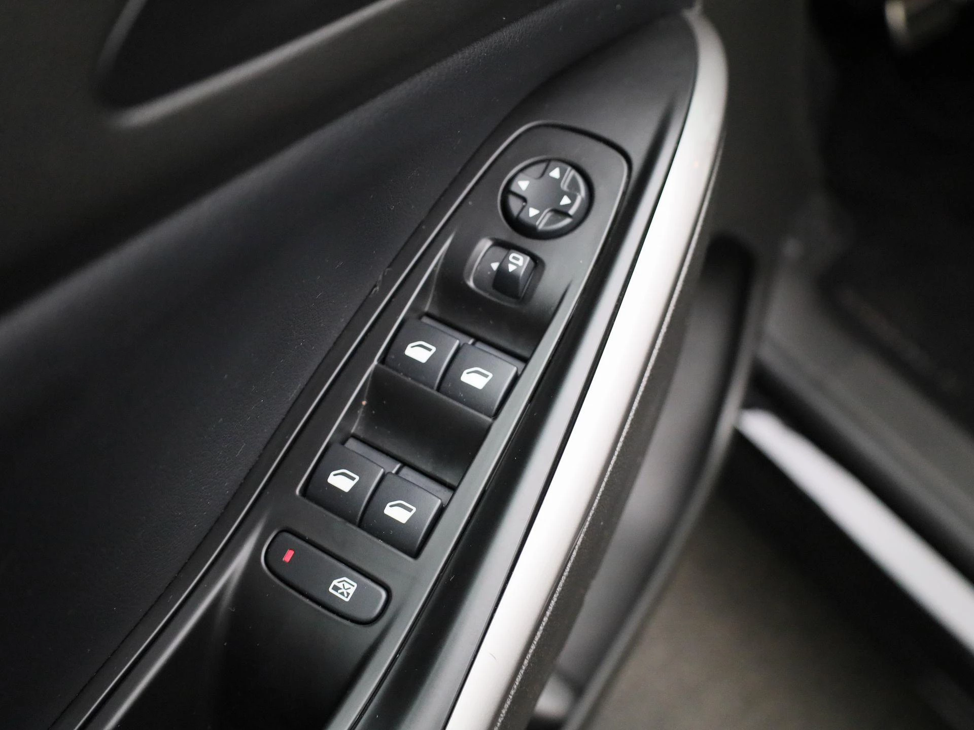 Opel-Grandland-image-28