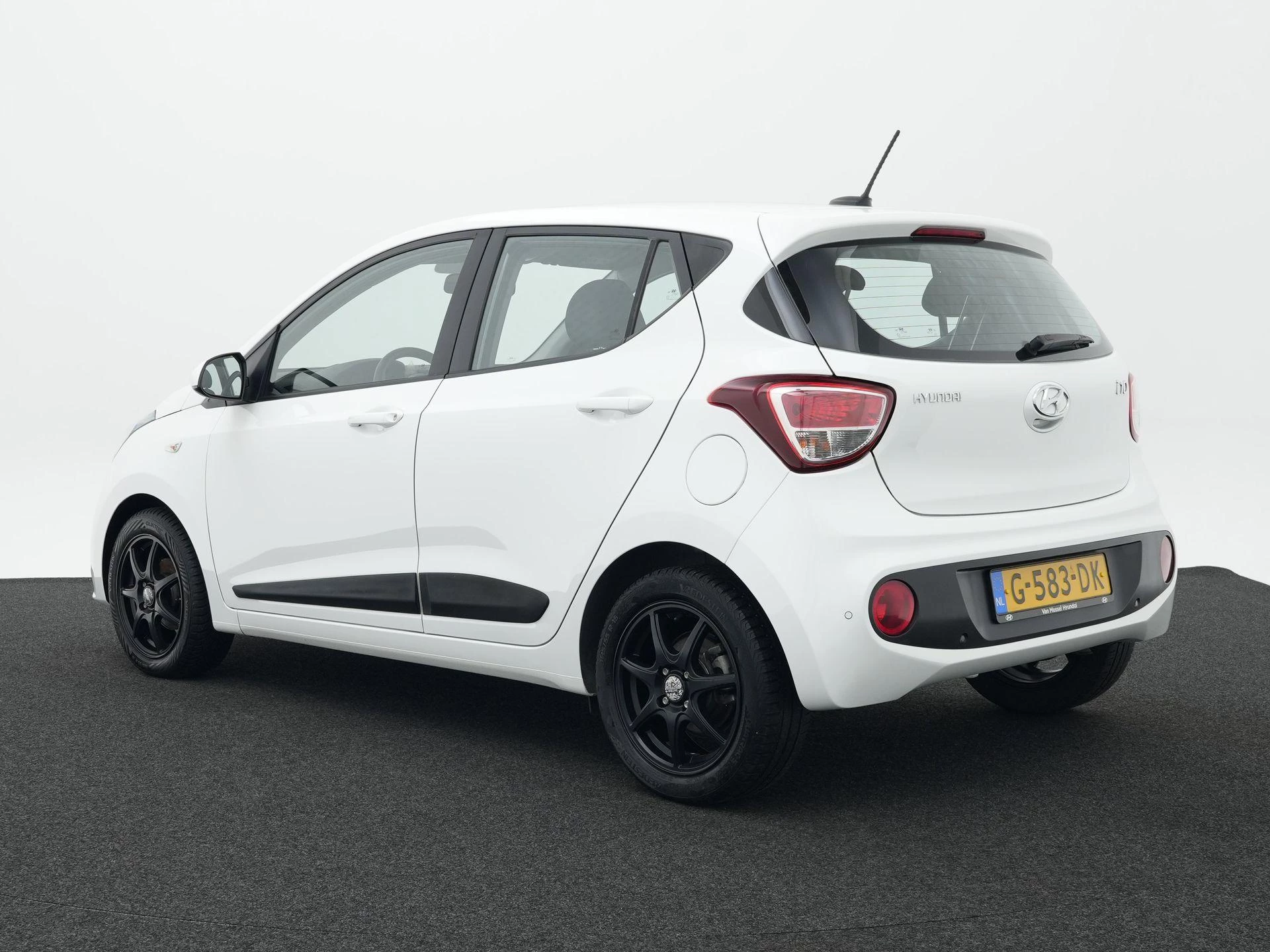 Hyundai-i10-image-2