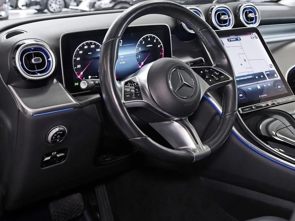Mercedes-Benz-GLC 200-image-9
