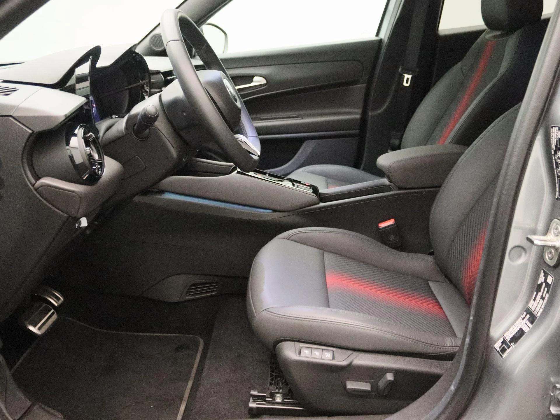 Alfa Romeo Junior Elettrica Speciale 54 kWh