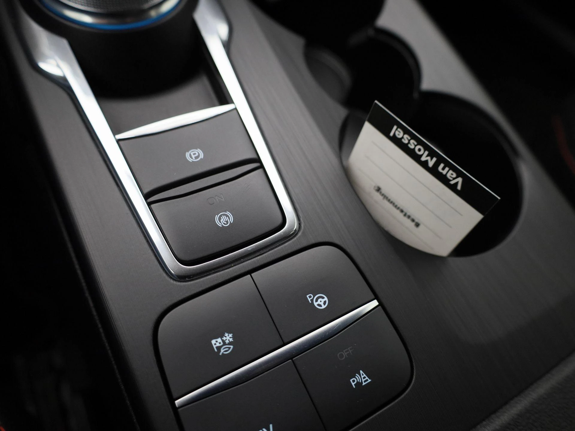 Ford-Kuga-image-30