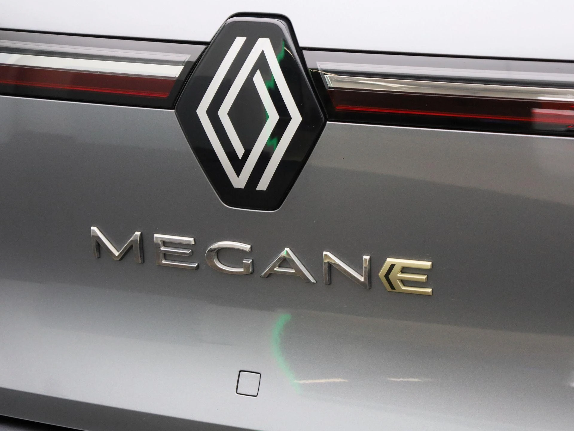 Renault-Megane E-Tech-image-38