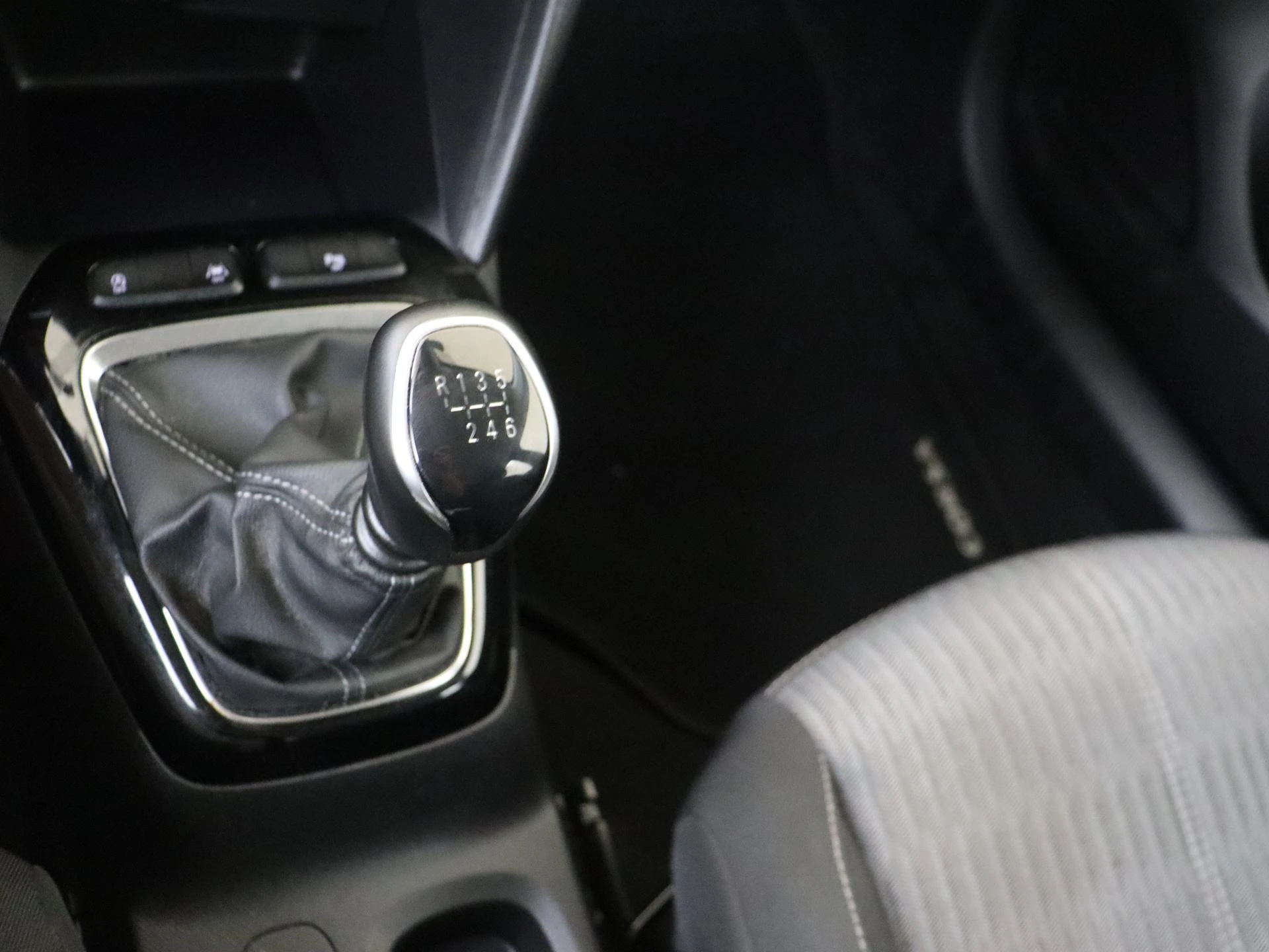 Opel-Corsa-image-14