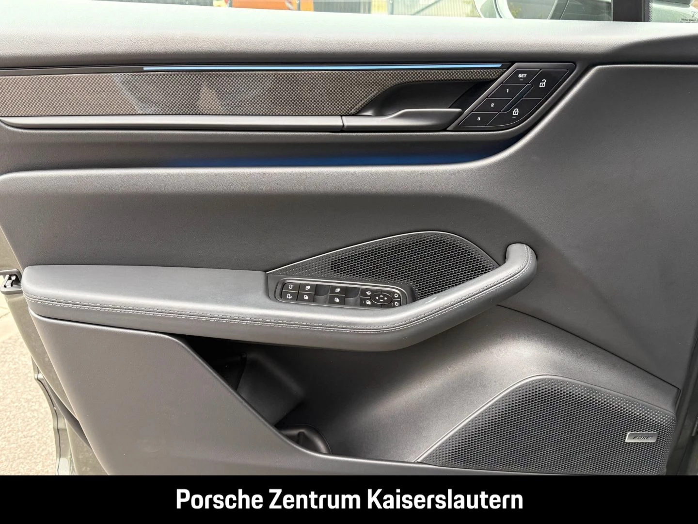 Porsche Macan Turbo 22-Zoll Rückfahrkamera LED-Matrix turbo