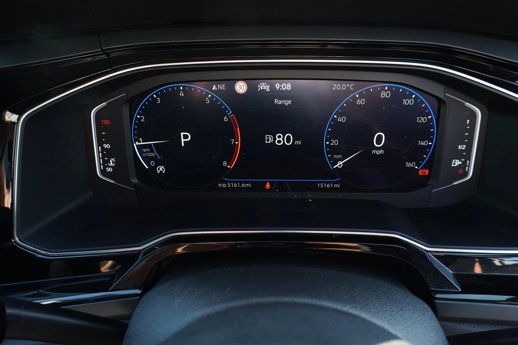 Volkswagen-Polo-image-8