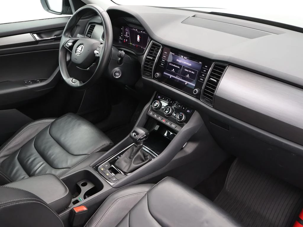Škoda Kodiaq Kodiaq Clever 1.5TSI 150PK *AUTOMAAT*PANODAK*LEDER*CAMERA*PDC*CRUISE*NAVI*VIRTUAL COCKPIT*...*