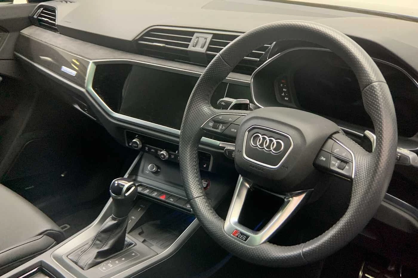 Audi-RSQ3-image-5