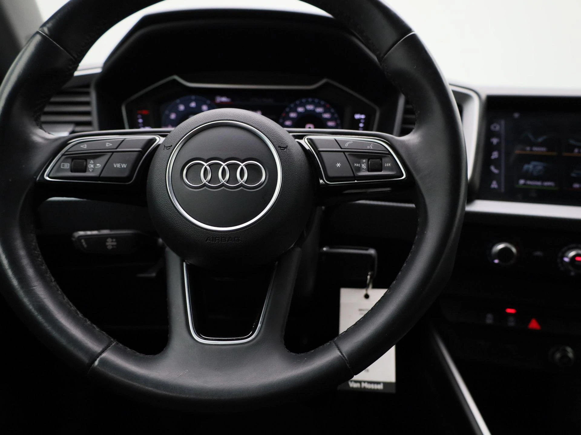 Audi-A1 Sportback-image-6