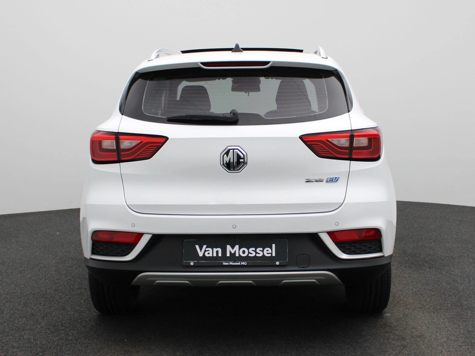 MG-ZS EV-image-4