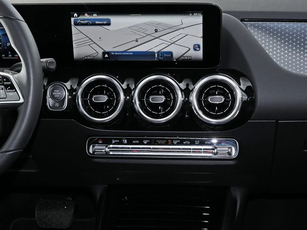 Mercedes-Benz-GLA 200 d-image-10