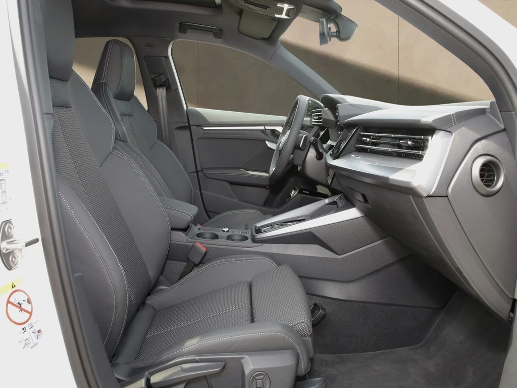 Audi A3 Sportback 40 TFSI e S line 18"|PANO|SHZ|RFK|