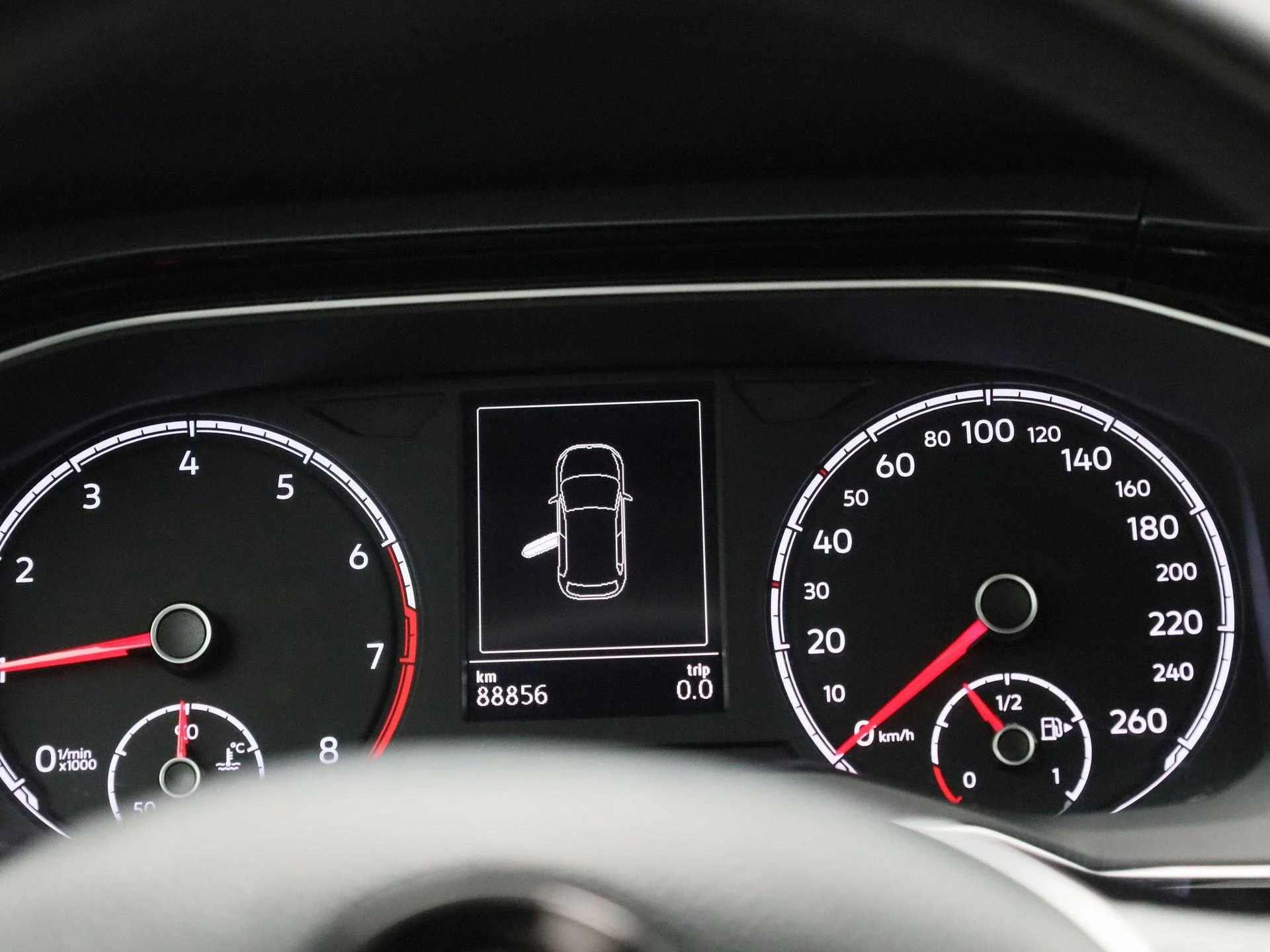 Volkswagen-Polo-image-7