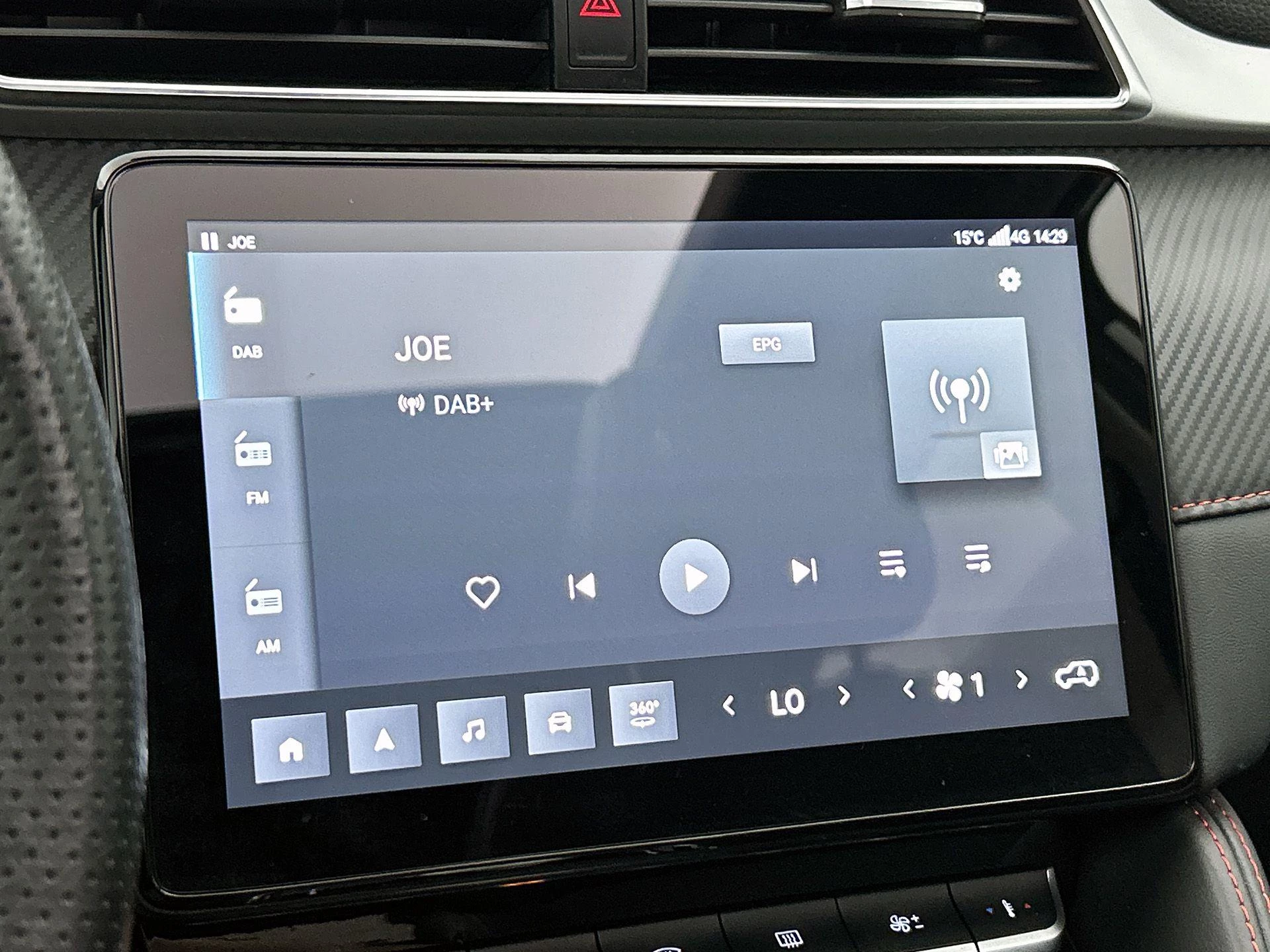 MG-ZS EV-image-6