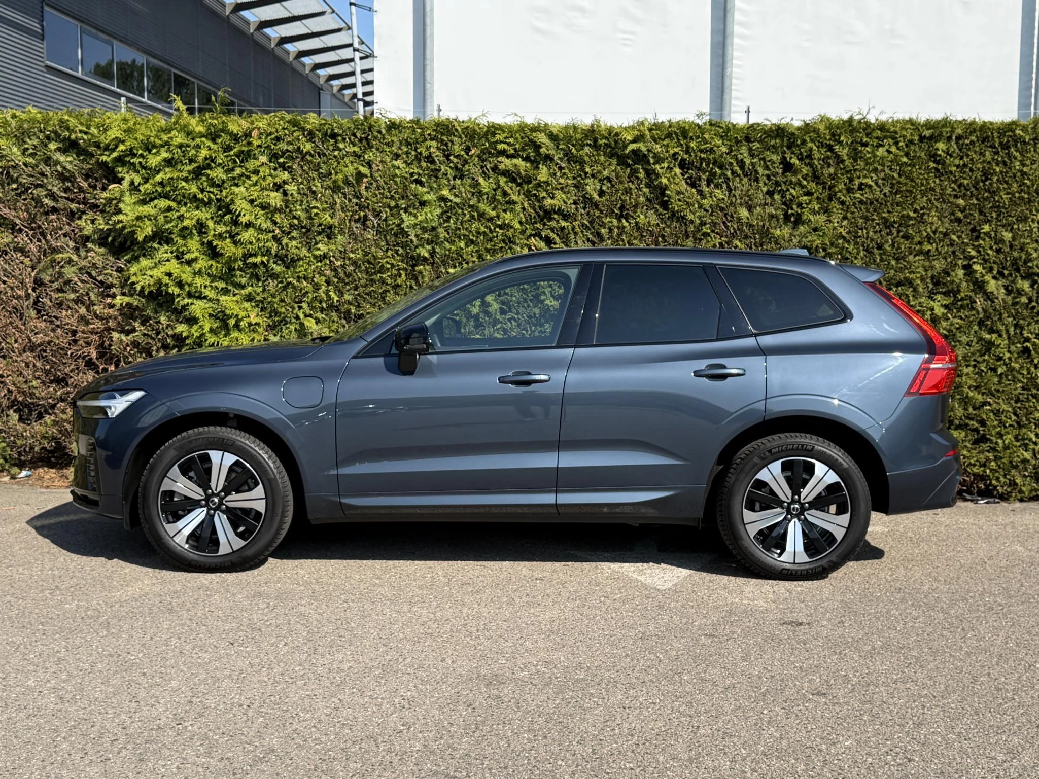 Volvo XC60 T6 Plug in Hybrid AWD Plus Dark