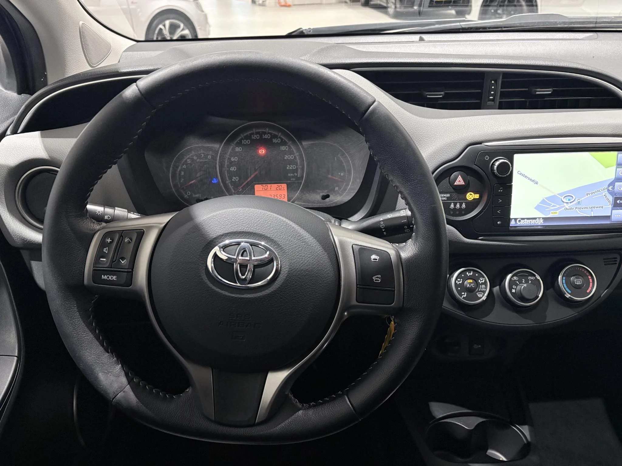 Toyota-Yaris-image-17
