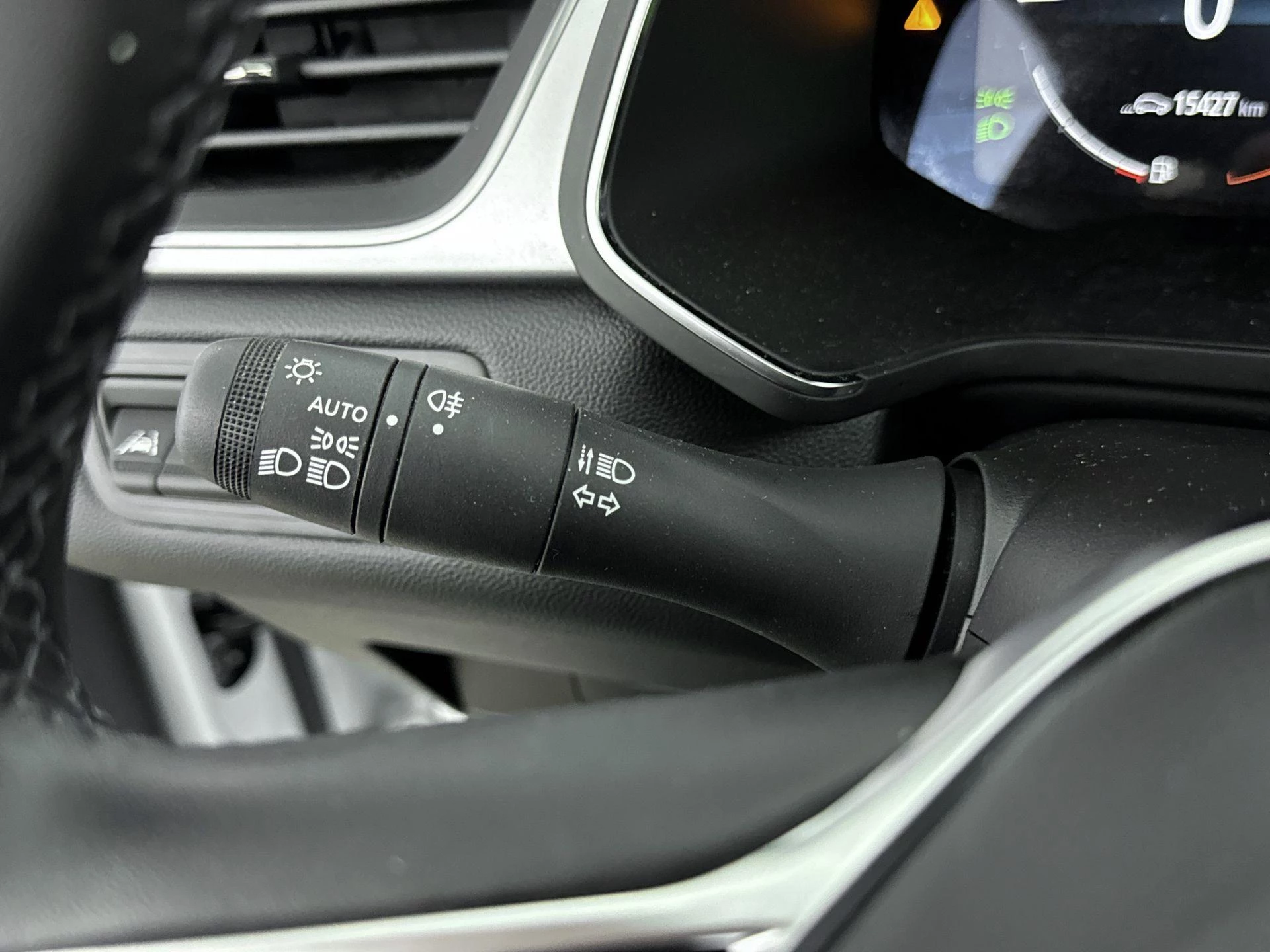 Renault-Captur-image-10