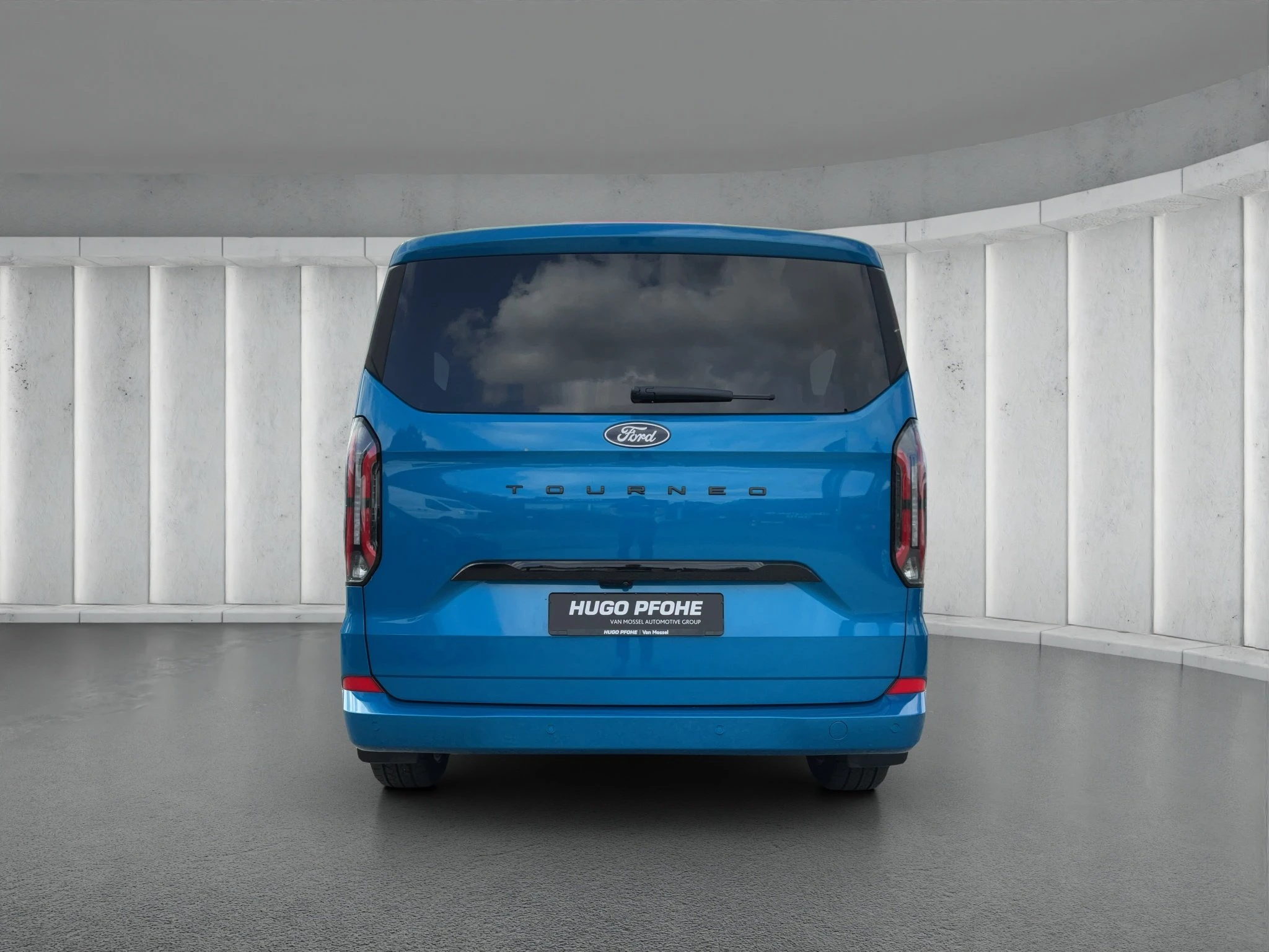 Ford-Tourneo Custom-image-3