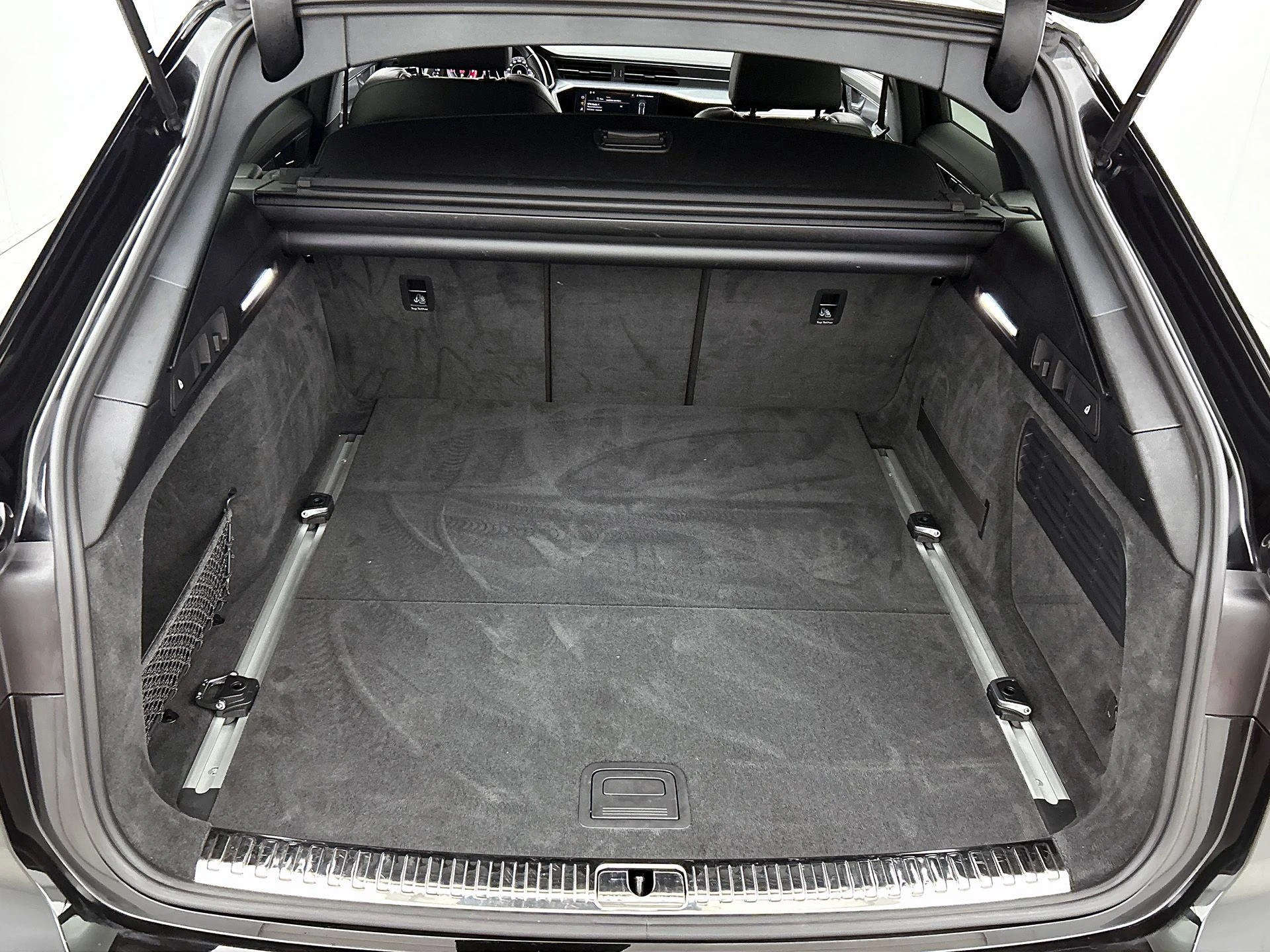 Audi-A6-image-14