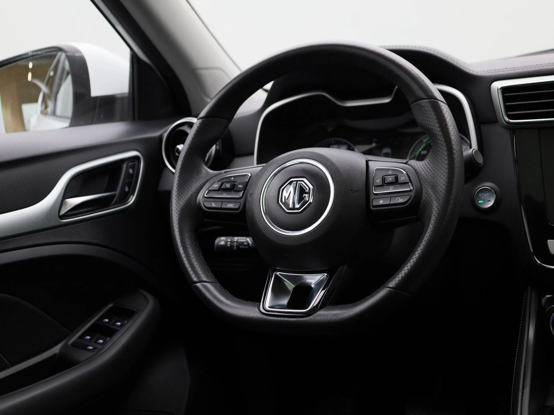 MG-ZS EV-image-34