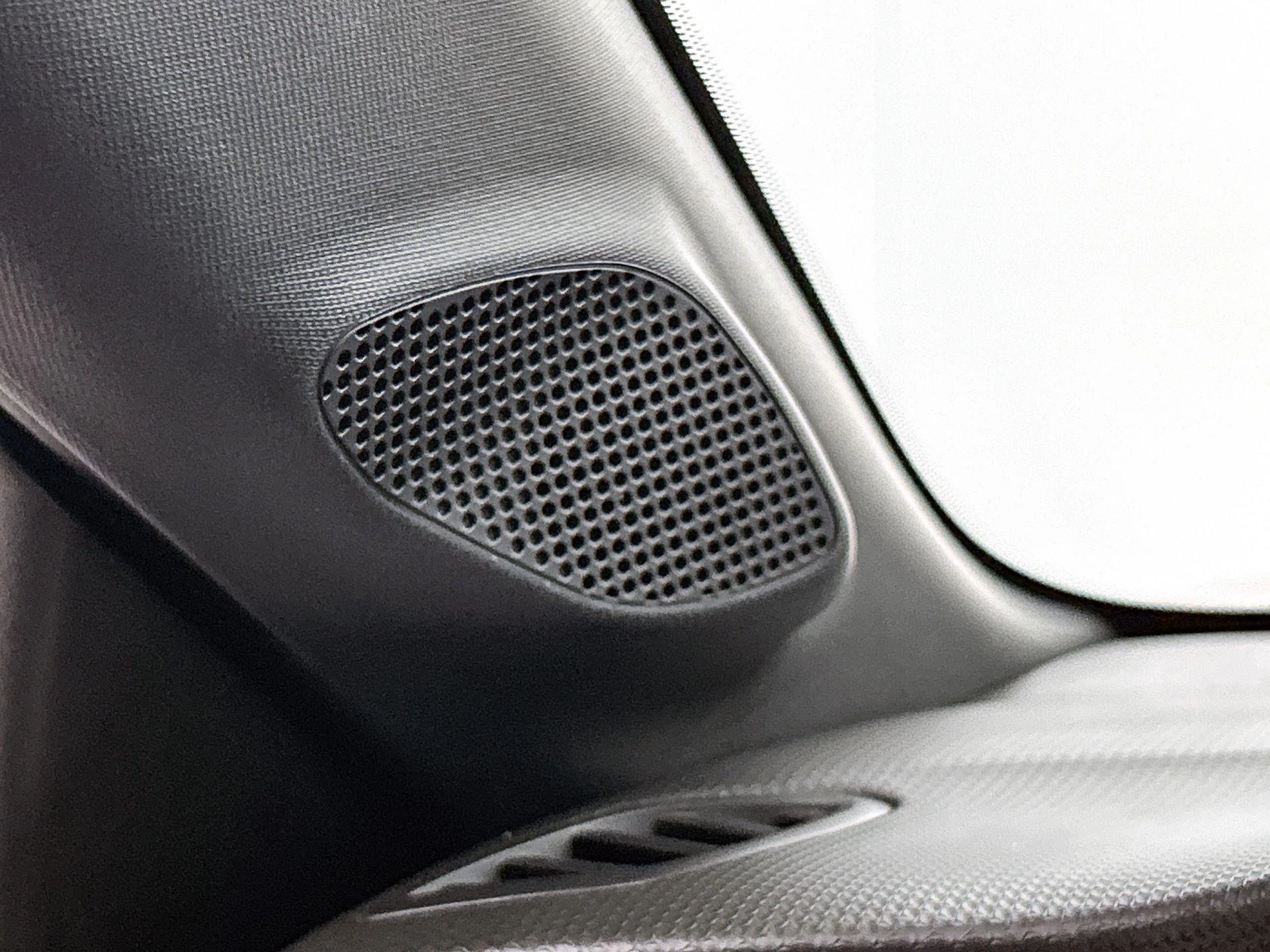 Opel-Corsa-image-12