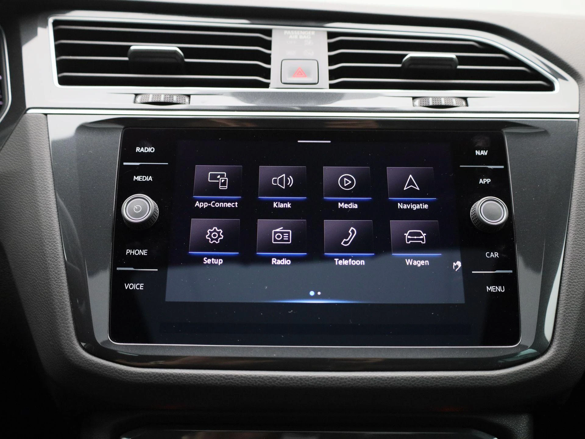 Volkswagen-Tiguan-image-32