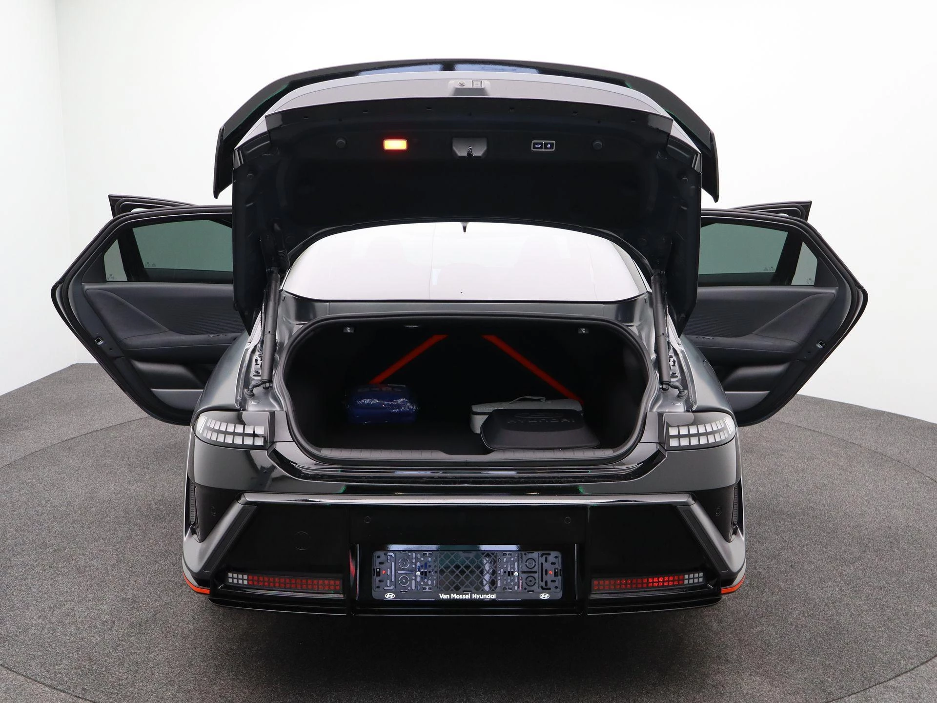 Hyundai-IONIQ 6-image-12