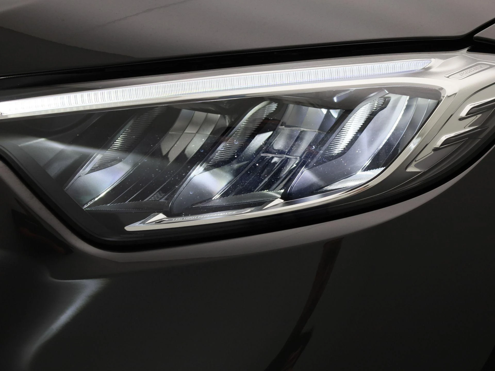 Mercedes-Benz-GLC-image-14