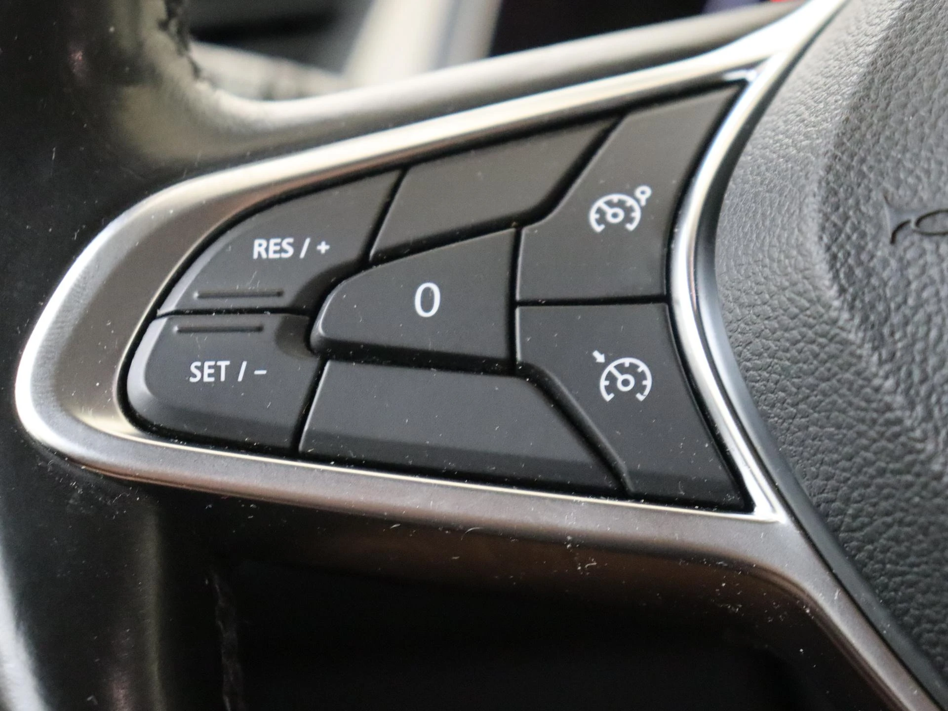 Renault-Captur-image-11