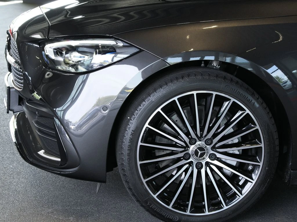 Mercedes-Benz-C-Klasse 300 de-image-3
