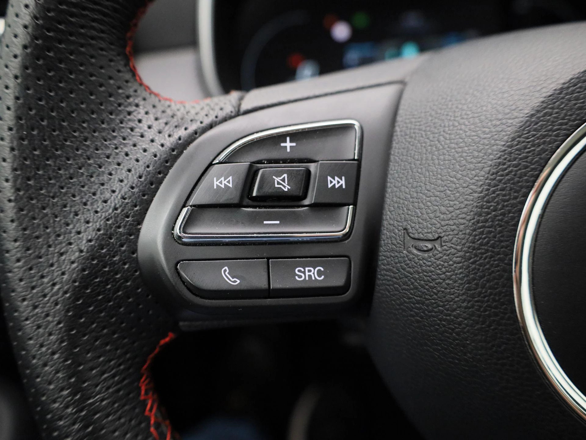 MG ZS EV Standard Range Luxury 50 kWh