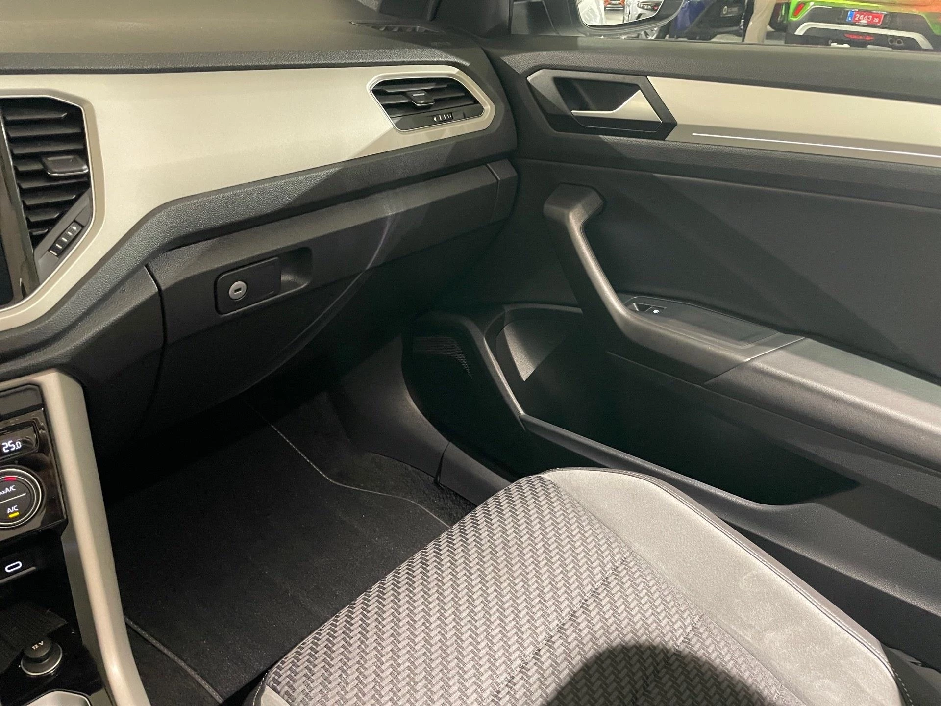 Volkswagen T-Roc Cabriolet 1.5 TSI ACT 110kW R-Line DSG