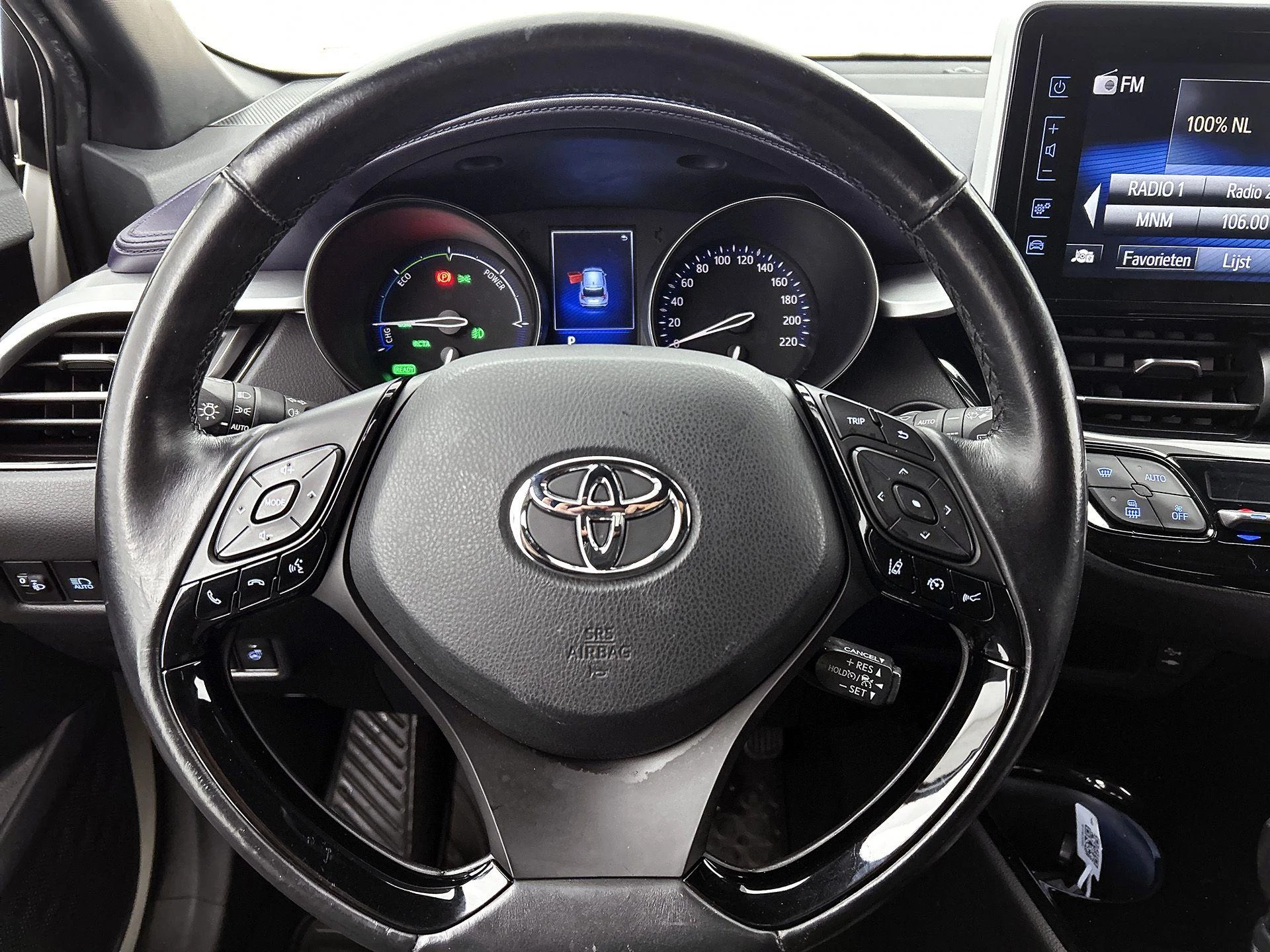 Toyota-C-HR-image-30