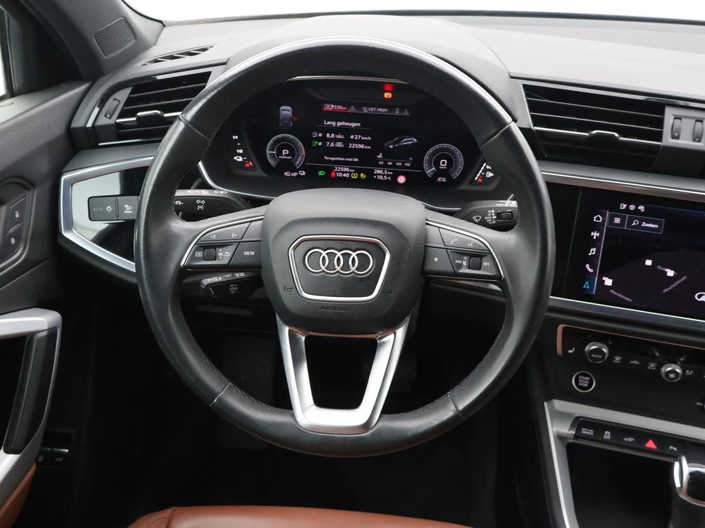 Audi Q3 Sportback PHEV Audi Q3 PHEV Sportback Attraction 45 TFSIe 245pk *AUTOMAAT*BRUIN LEDER*KEYLESS*VIRTUAL COCKPIT*CRUISE*NAVI*ZETELVERWARMING*