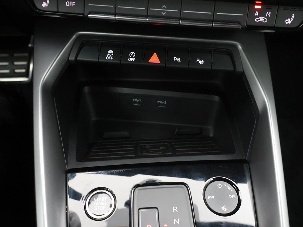 Audi A3 Sportback Business Edition 35TFSI 2XS line 150PK *AUTOMAAT*SPORTZETELS*CAMERA*PDC*ACC*VIRTUAL COCKPIT*...*